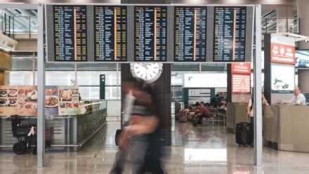 공항 환승에서 ‘수하물은 자동 연결’이라고 들었는데 안 나올 때, 안내표·수하물 조회 동선 기준