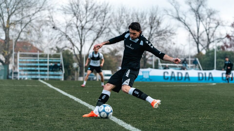 축구 코너킥 수비에서 마크가 무너지면 바로 실점하는 이유, ‘두 번째 스텝’ 타이밍을 어떻게 잡아야 할까?