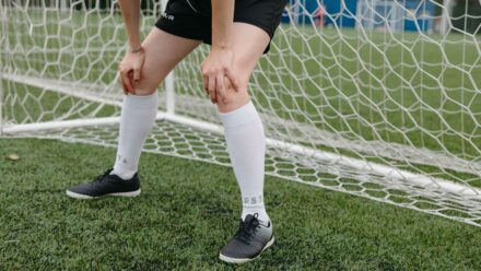 축구 프리킥 직접 슛 vs 패스 전술, 실제로 성공률이 달라지는 한 가지 선택 기준(상황별)