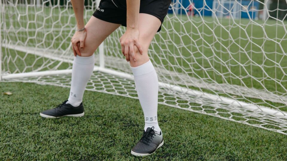 축구 프리킥 직접 슛 vs 패스 전술, 실제로 성공률이 달라지는 한 가지 선택 기준(상황별)