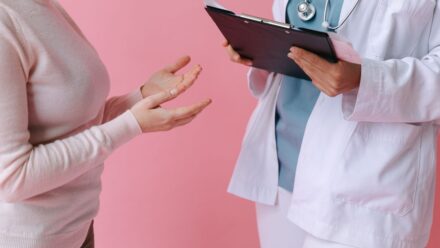비타민A 결핍 의심할 때 주의할 점, 과다 보충이 더 위험한 상황(특히 임신·간 수치) 먼저 체크