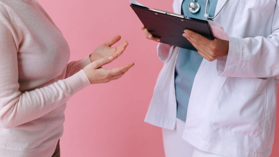 비타민A 결핍 의심할 때 주의할 점, 과다 보충이 더 위험한 상황(특히 임신·간 수치) 먼저 체크