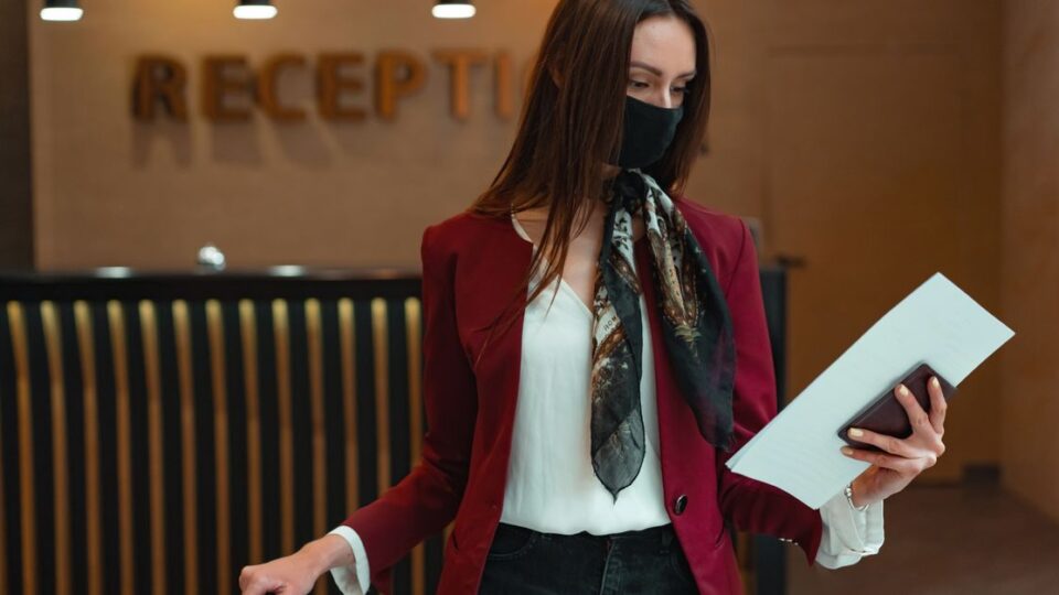해외여행 숙소 예약할 때 ‘도시세 포함/별도’가 헷갈릴 때, 체크인 전에 확인하면 추가요금 피하는 기준